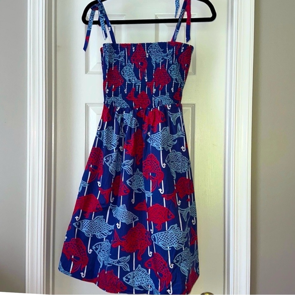 🆕 Classic Prep Hadley Mid-Dress. Fish Print. Smock Top with Tie Straps. Cotton - Picture 2 of 10